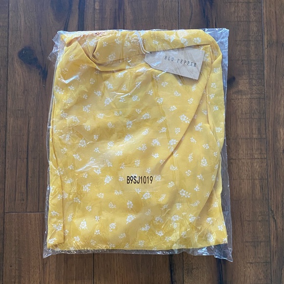 Ditsy Print Kimono - Picture 3 of 6